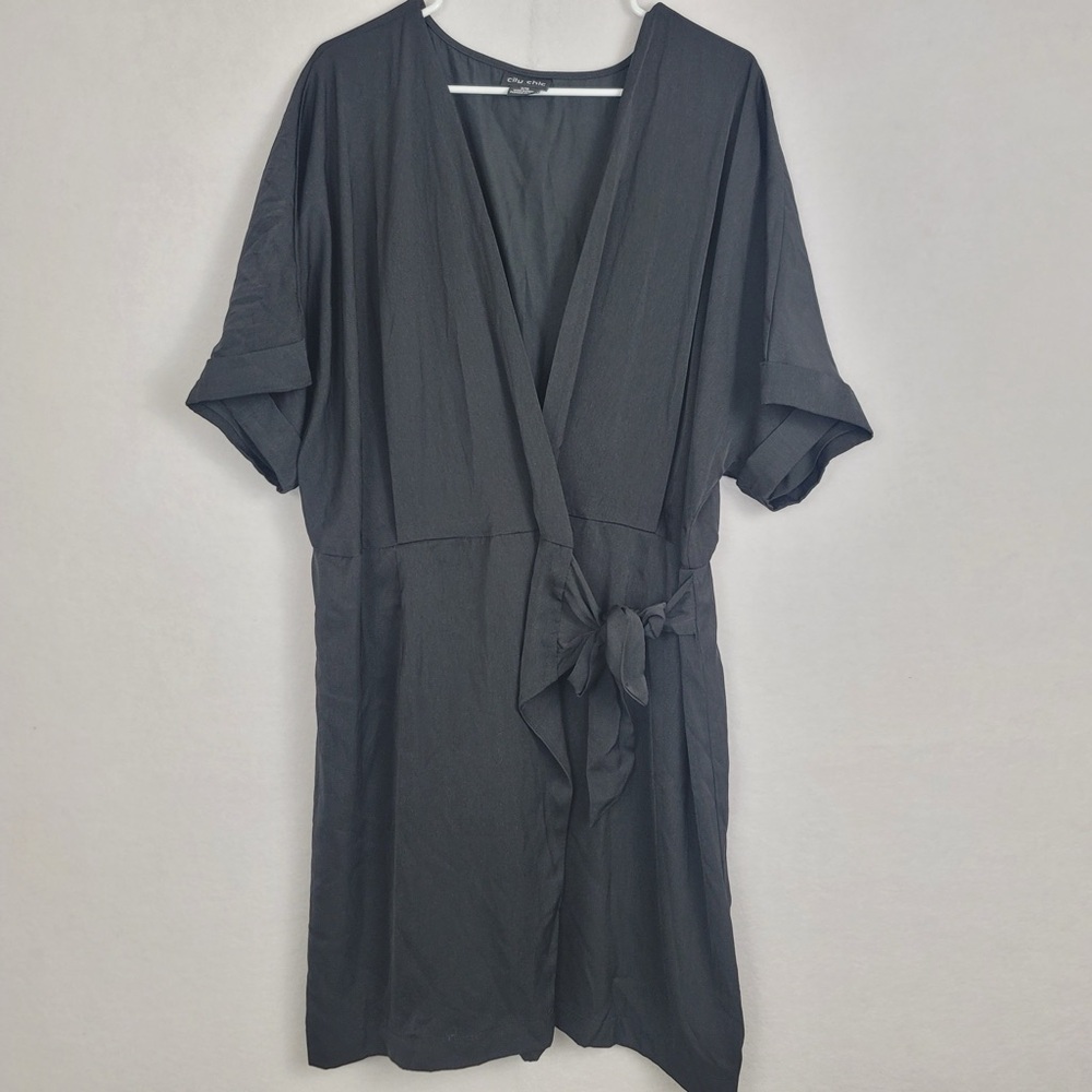 City Chic Sz 16 Black Wrap Short Sleeve Above Knee Length Dress